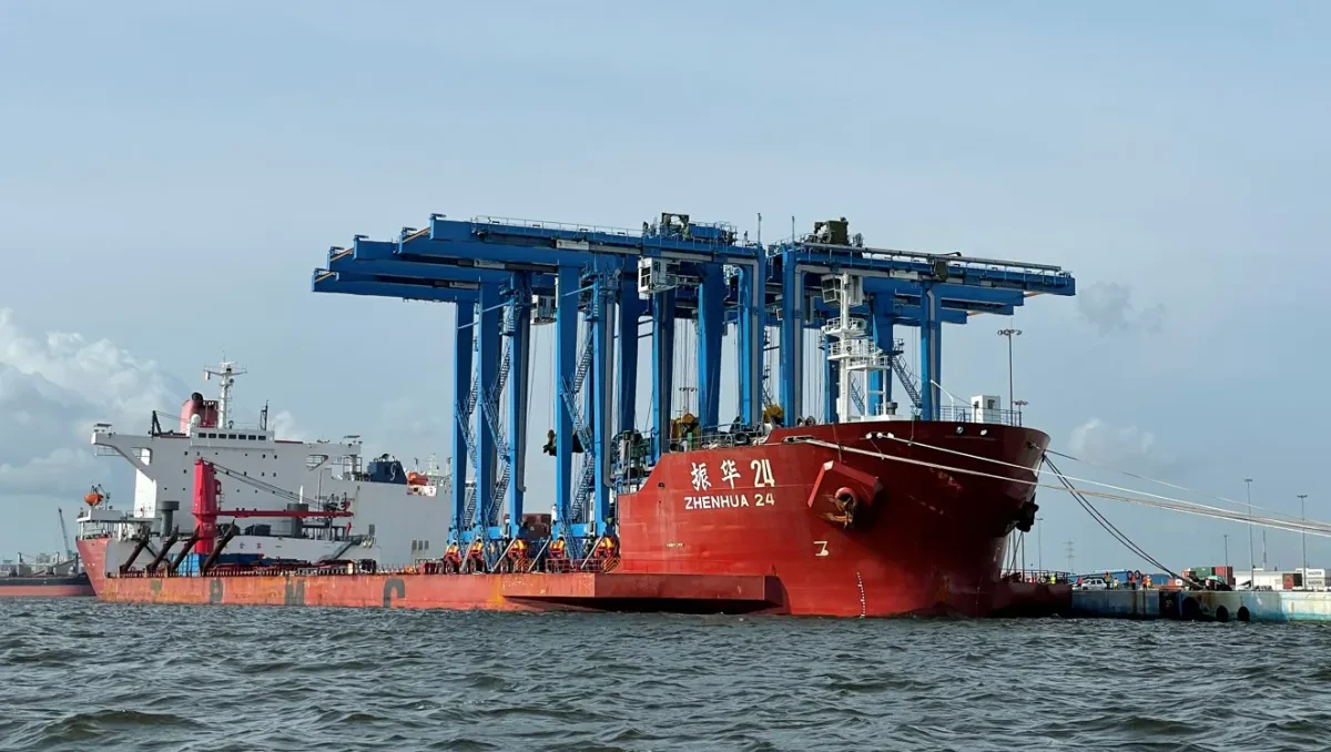 Port of Abidjan takes delivery of six fleet gantries