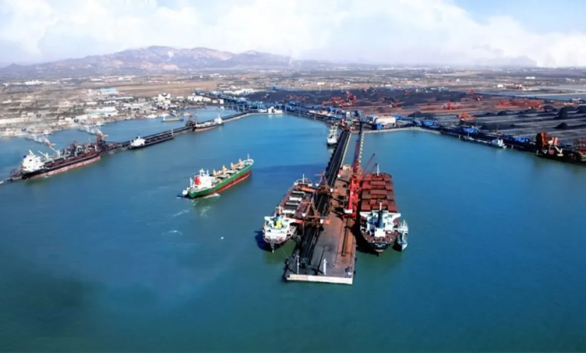 Qinhuangdao port enters lockdown as Beijing readies stimulus package