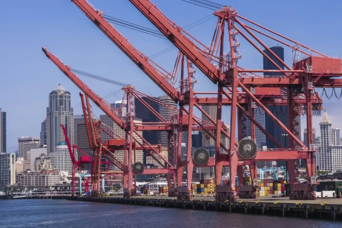West Coast longshore talks resume after 10-day break: source