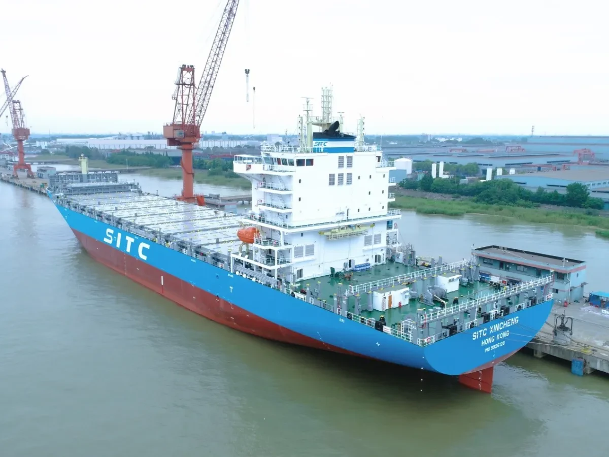 SITC successfully delivered the new 2400TEU container ship “SITC Xincheng” in Yangzijiang Shipbuilding Industry