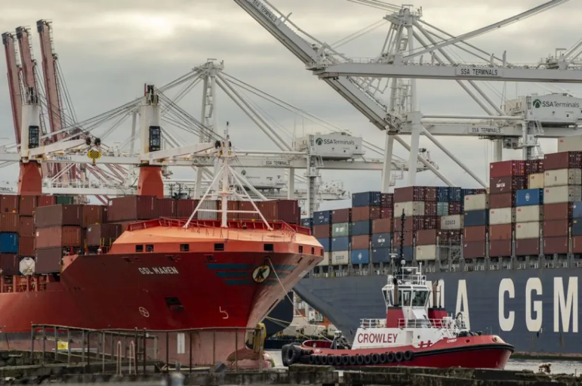 Union vs. Union Dispute Stalls West Coast Port Labor Talks