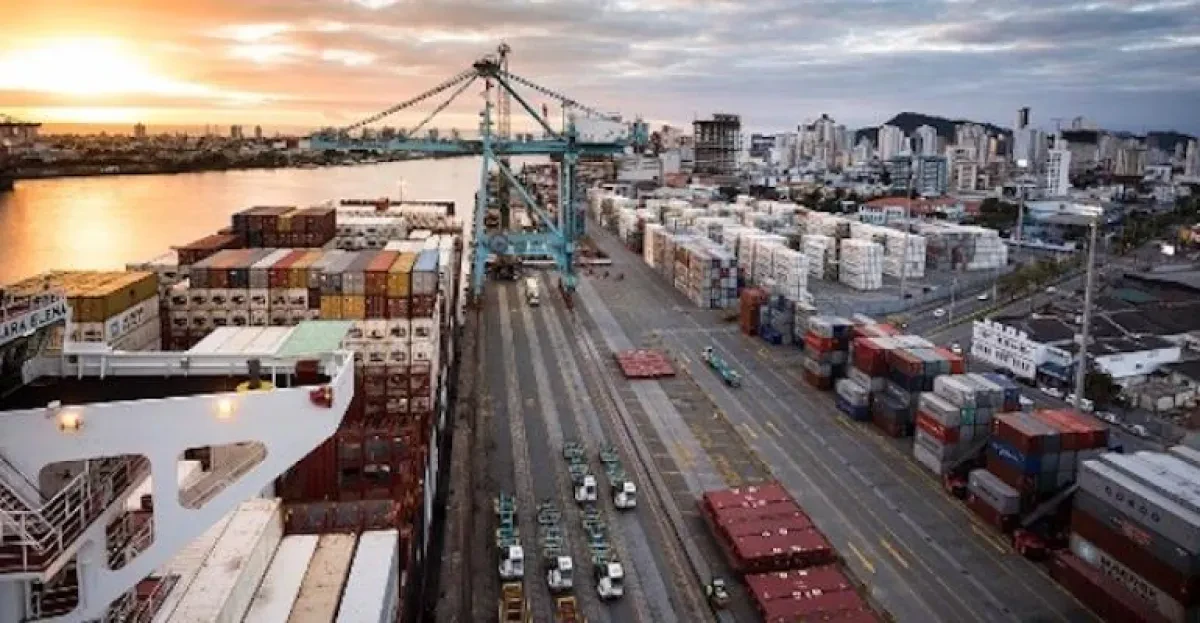 Port of Itajai renews interim contract with APM Terminals