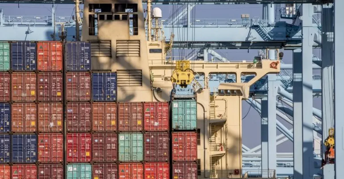 US inbound containers drop 9.4% in October