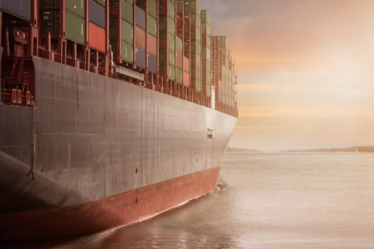 ZIM’s LNG-powered ultra-large containership sets sail on maiden voyage