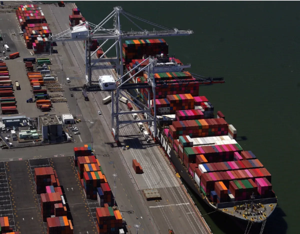 Port of Oakland April container volume climbs second month in a row