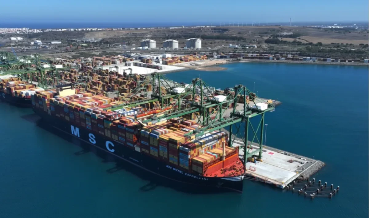 Sines Continues to Receive the Largest Container Ships in the World