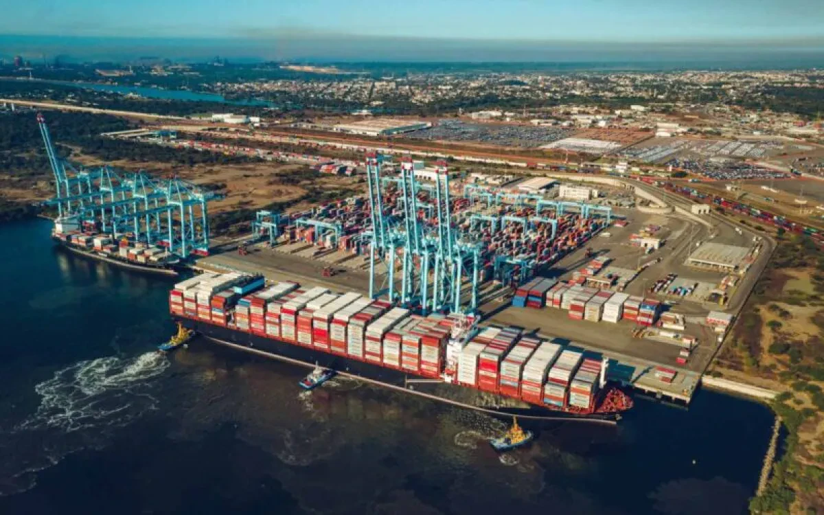 APM Terminals expands API offering to improve customer connectivity
