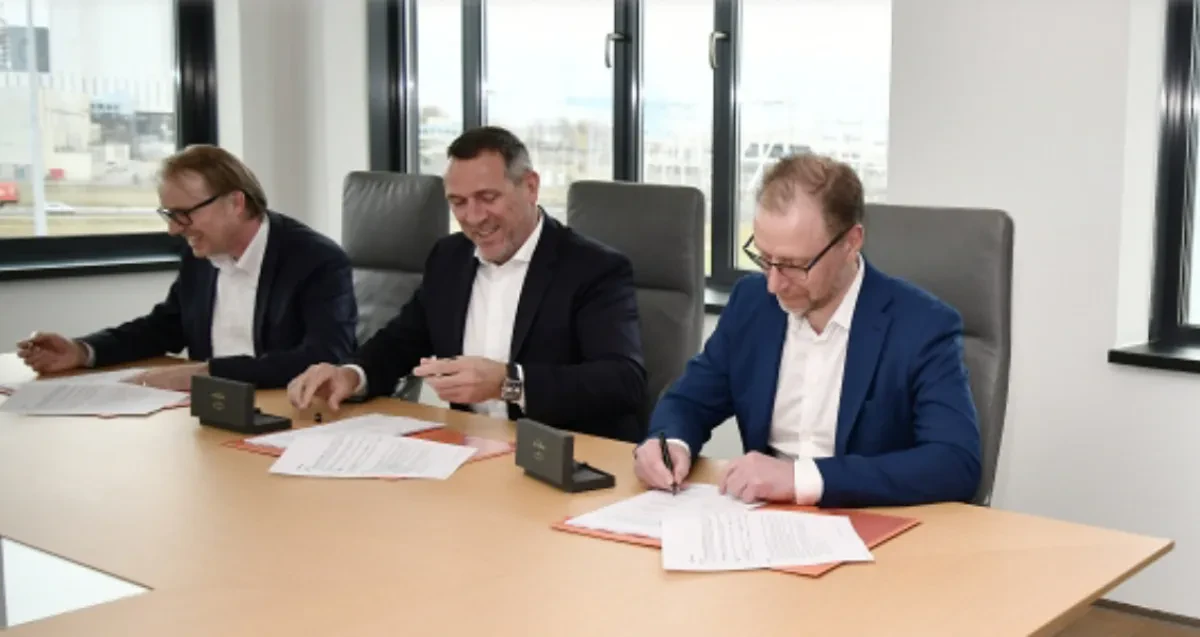 APM Terminals Maasvlakte II places record order for 62 Gantry Cranes