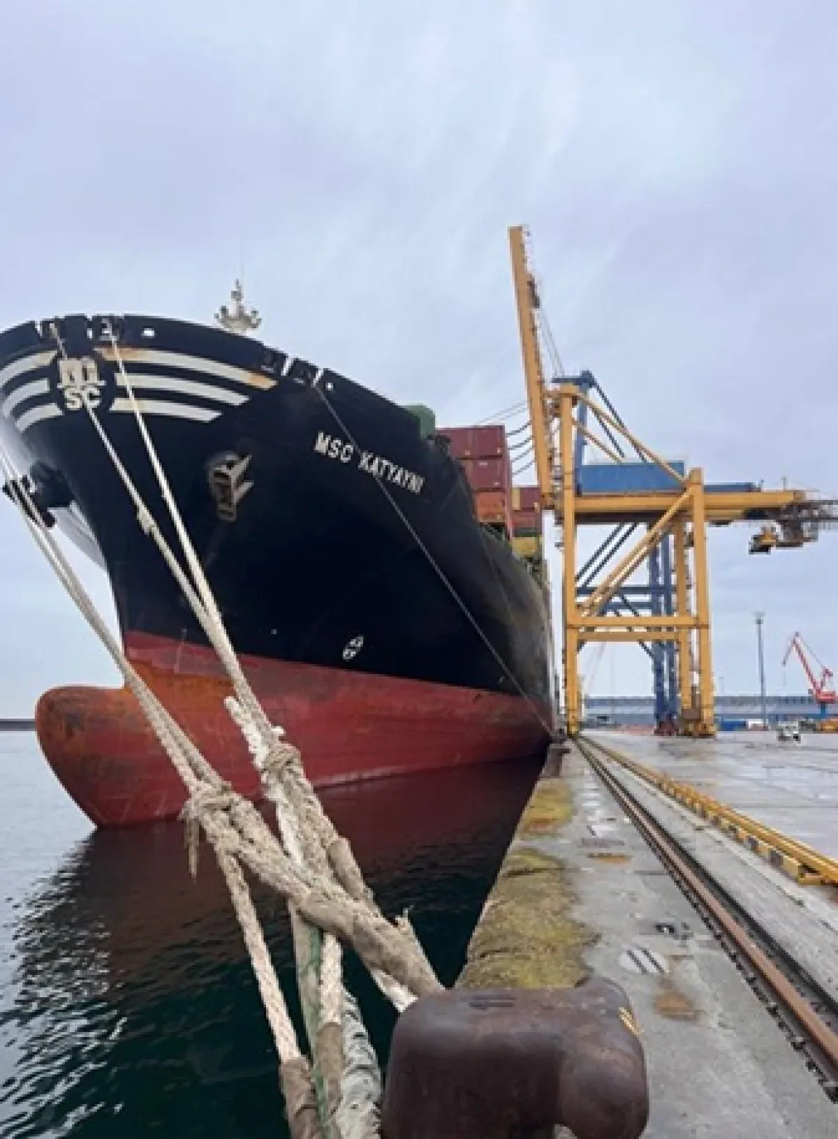 APM Terminals Gijon welcomes largest container vessel in port’s history
