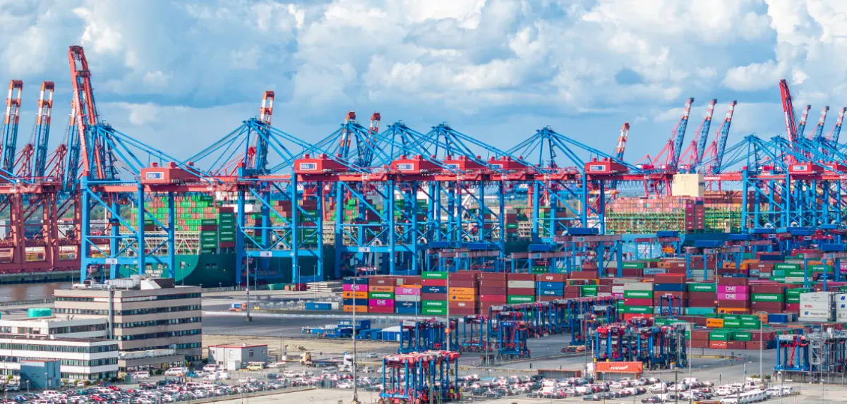 The Port of Hamburg begins the year on a positive note