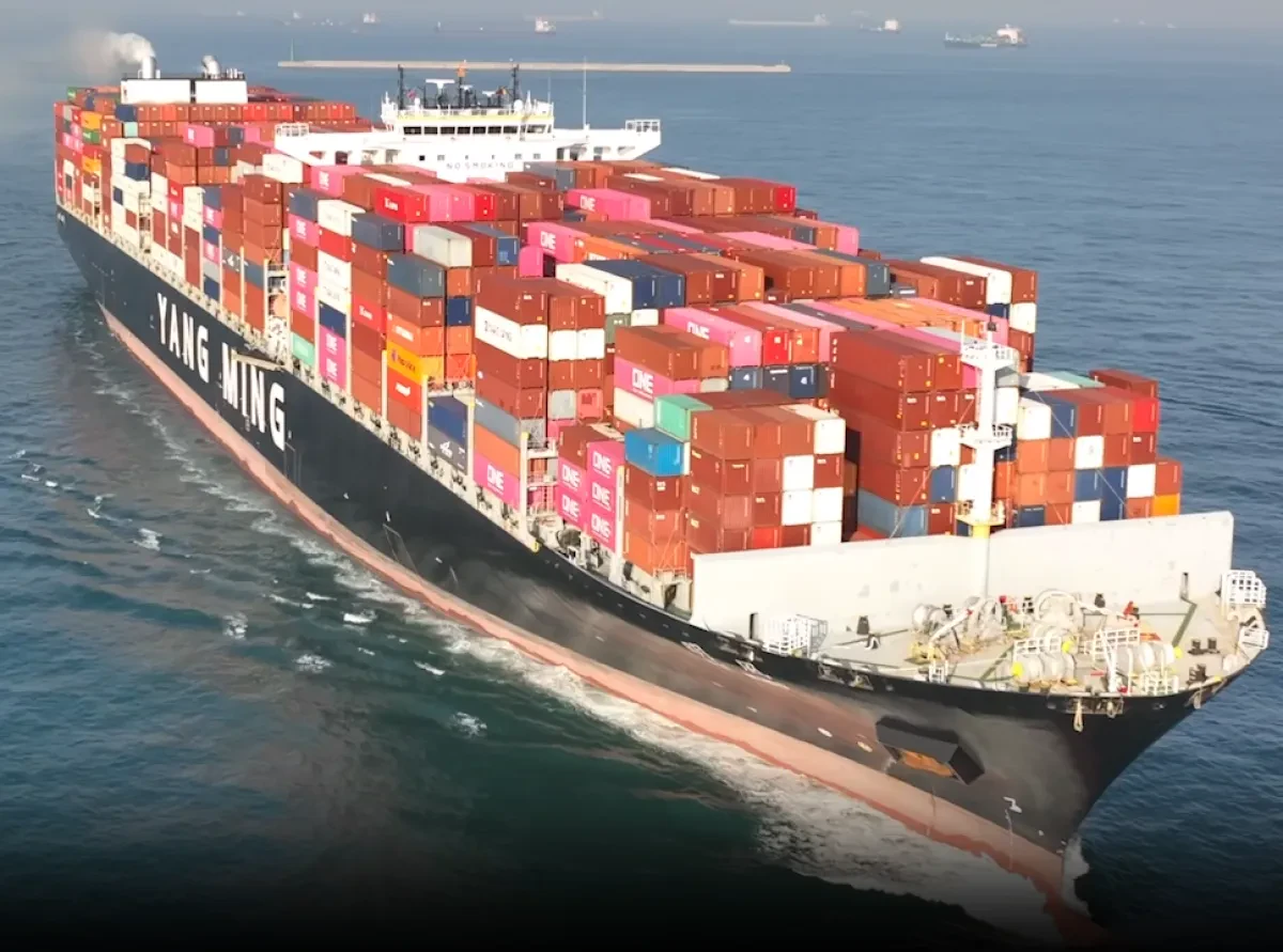 Yang Ming to join league of 24,000 TEU ships