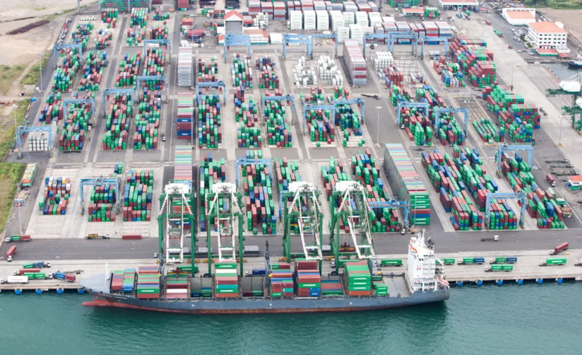 Panama’s Colon Container Terminal adds hybrid yard cranes