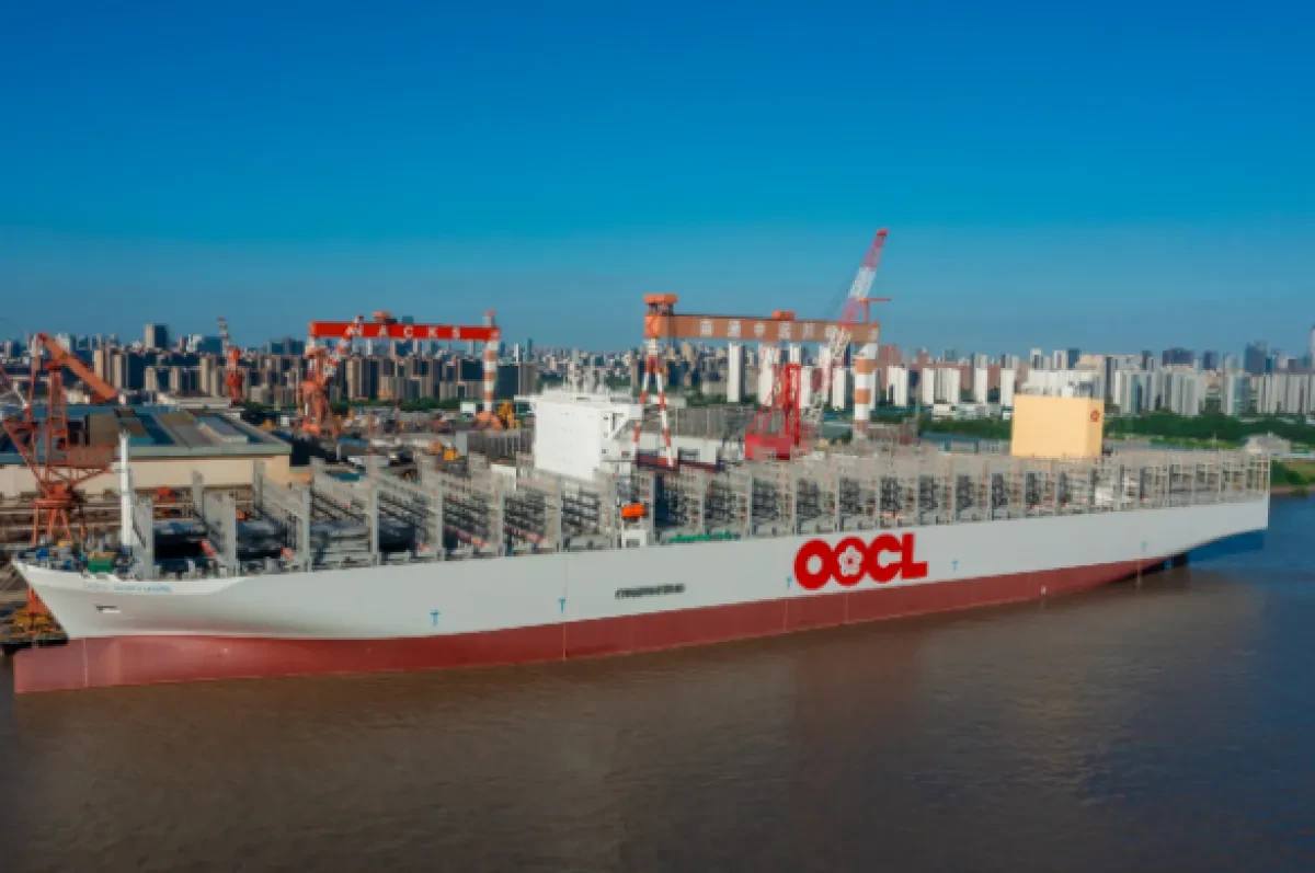 OOCL Celebrates the Naming of its Last Newbuilding in the 24,188 TEU Series