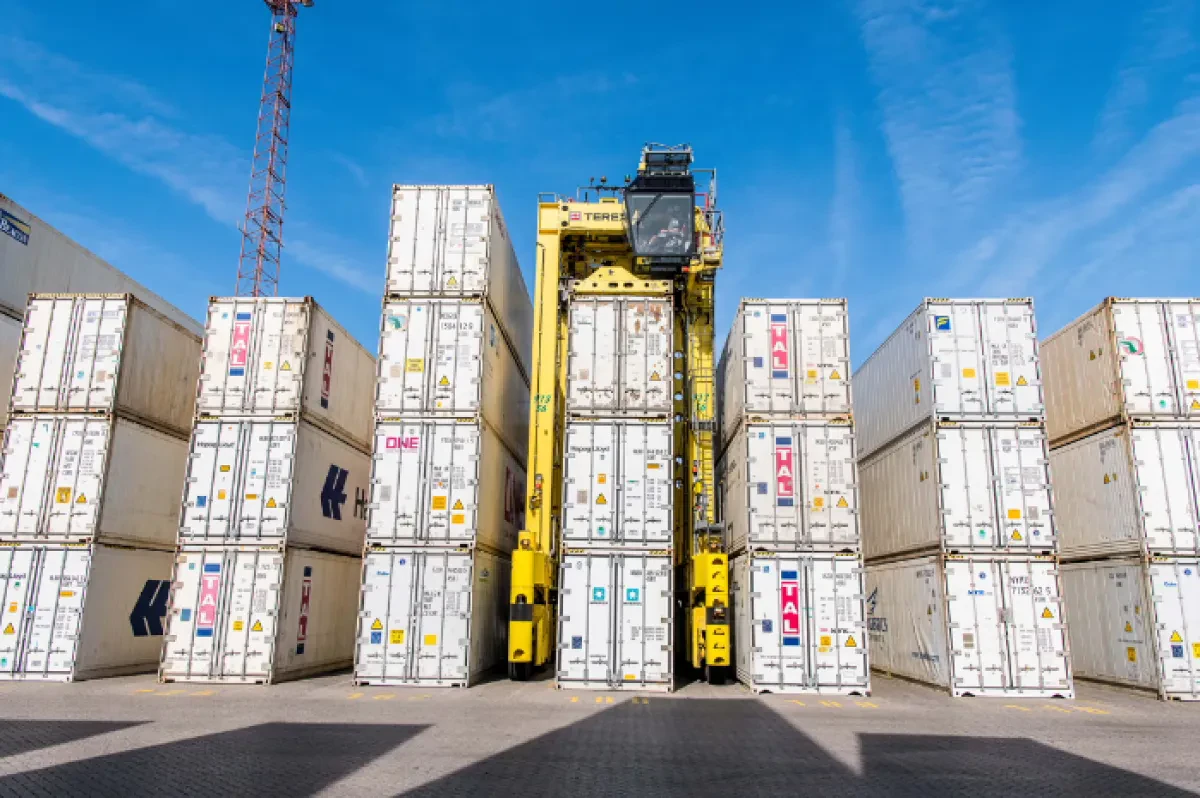 Strong container throughput drives Port of Antwerp-Bruges growth despite challenging market conditions