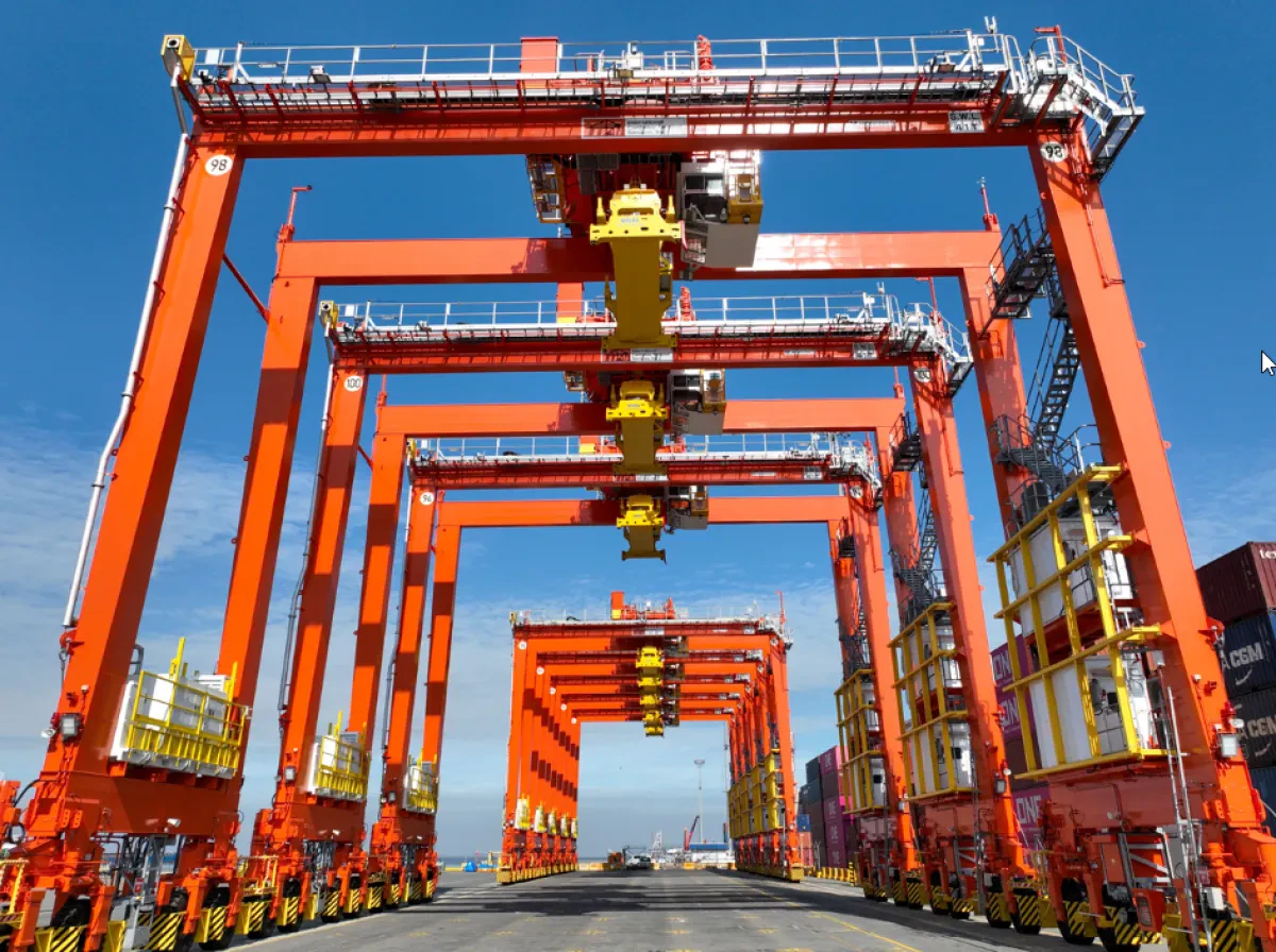 ICTSI flagship receives Philippines’ first near-zero emission RTGs
