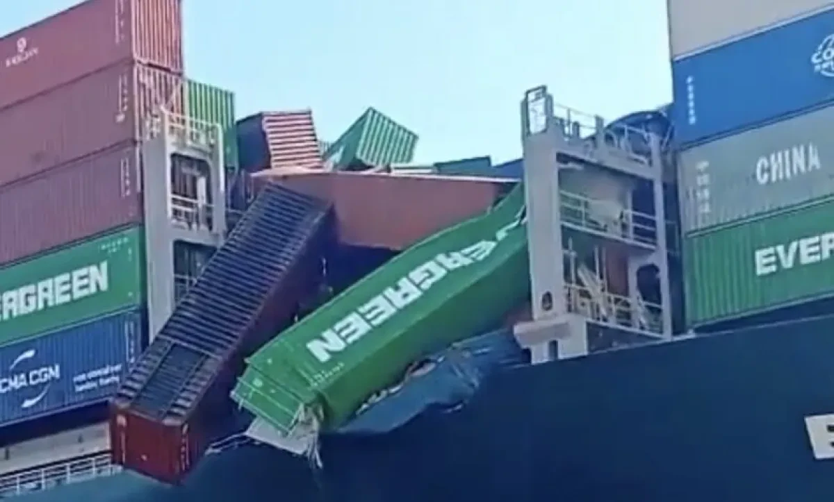Stack collapse on Evergreen ship off Brazil