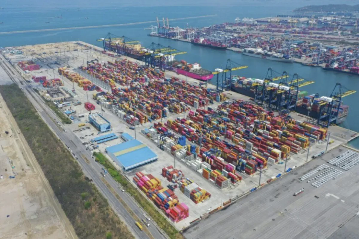 Cosco buys into two box terminals in Laem Chabang, and now eyes Santos