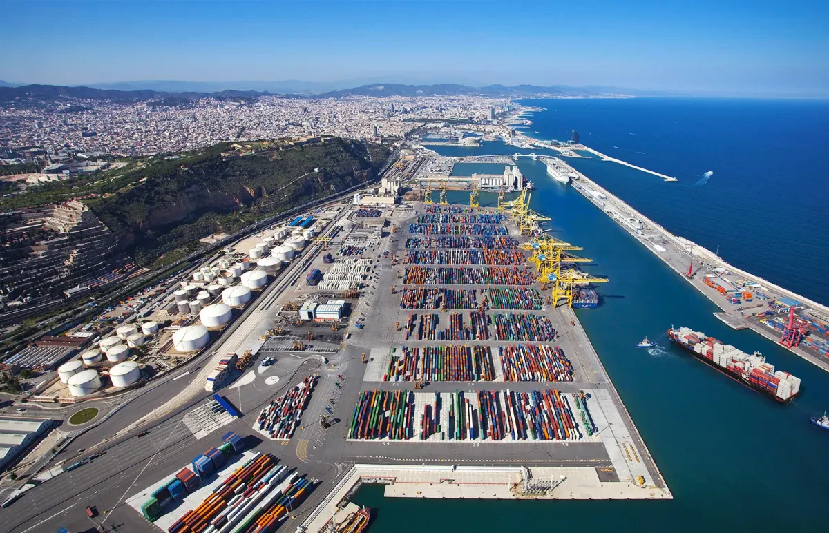APM Terminals Invests in Barcelona Terminal