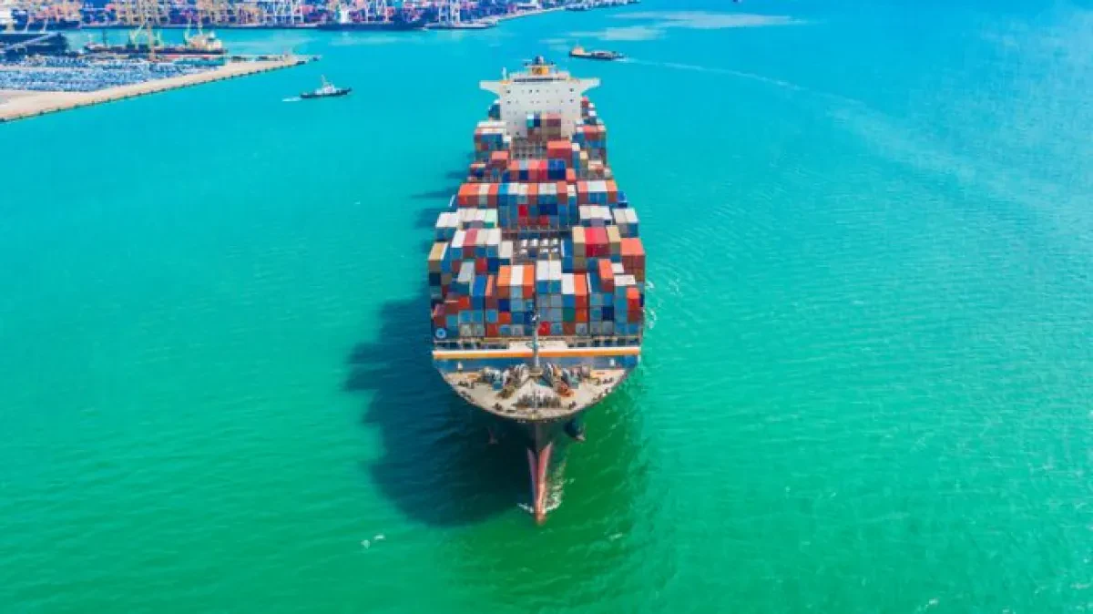 Are carriers boosting low-sulphur fuel surcharges to make up for low rates?