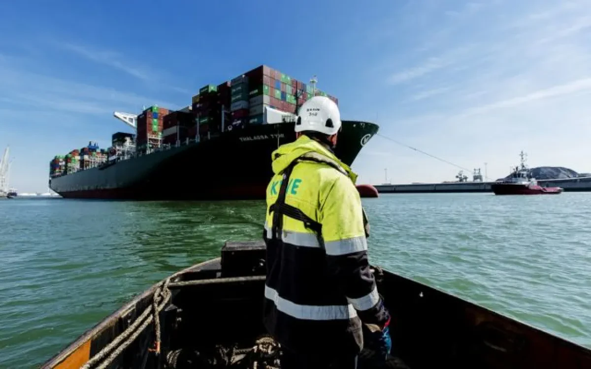 Port of Rotterdam remains operational in face of sticker government measures