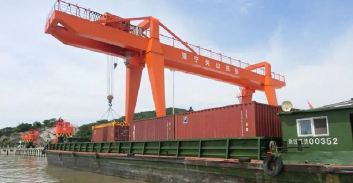 Haining port building container terminal