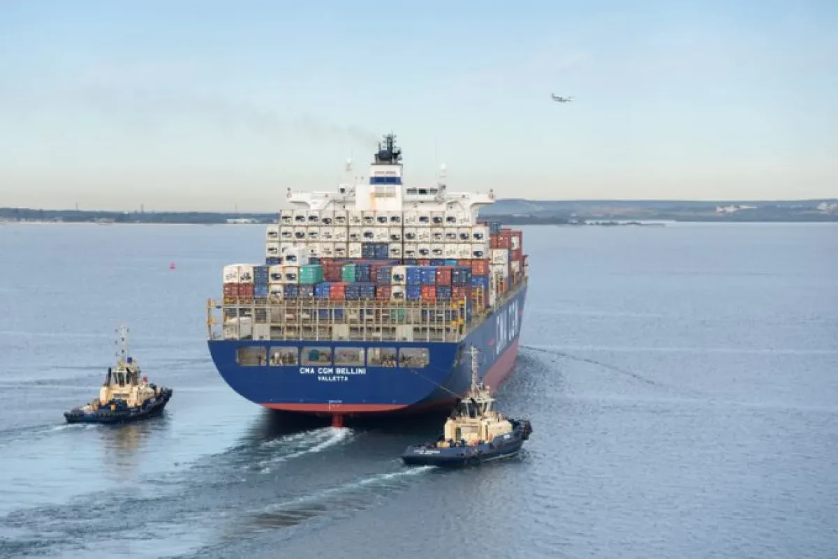 As trade rebounds in Australia, war of words erupts over surcharges