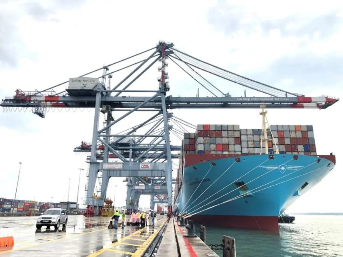 APMT welcomes largest vessel to call at a Vietnamese port
