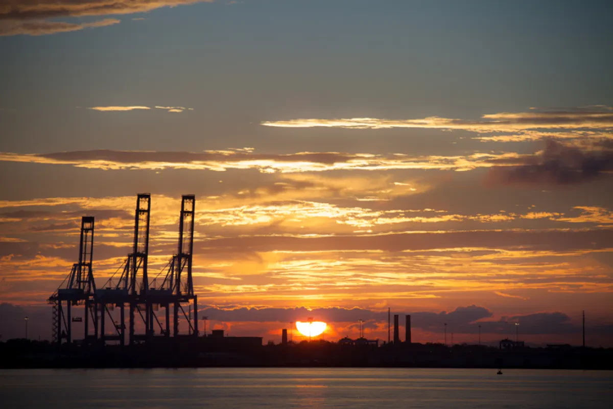ZPMC delivers cranes to ports in US, Spain, Egypt and Turkey