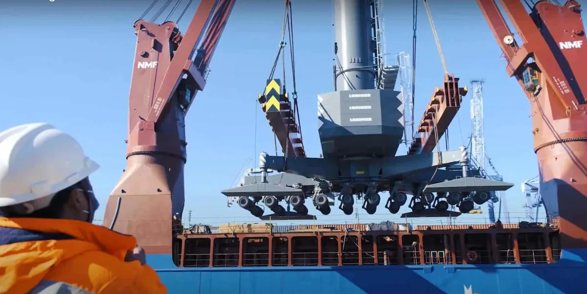 APM Terminals Buenos Aires purchases new mobile harbour crane