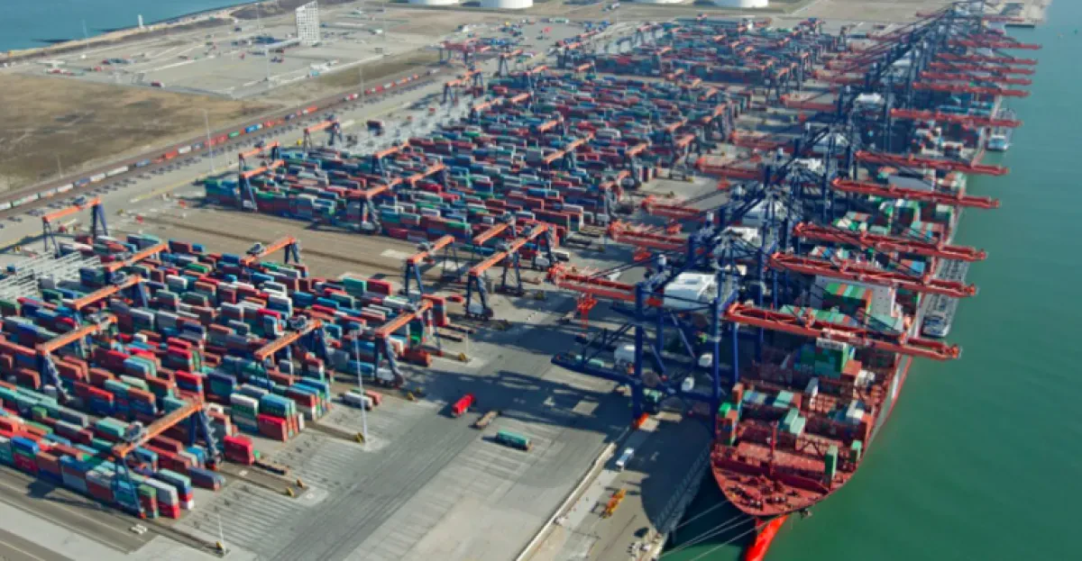 Cosco sells stake in Euromax Terminal to investment arm