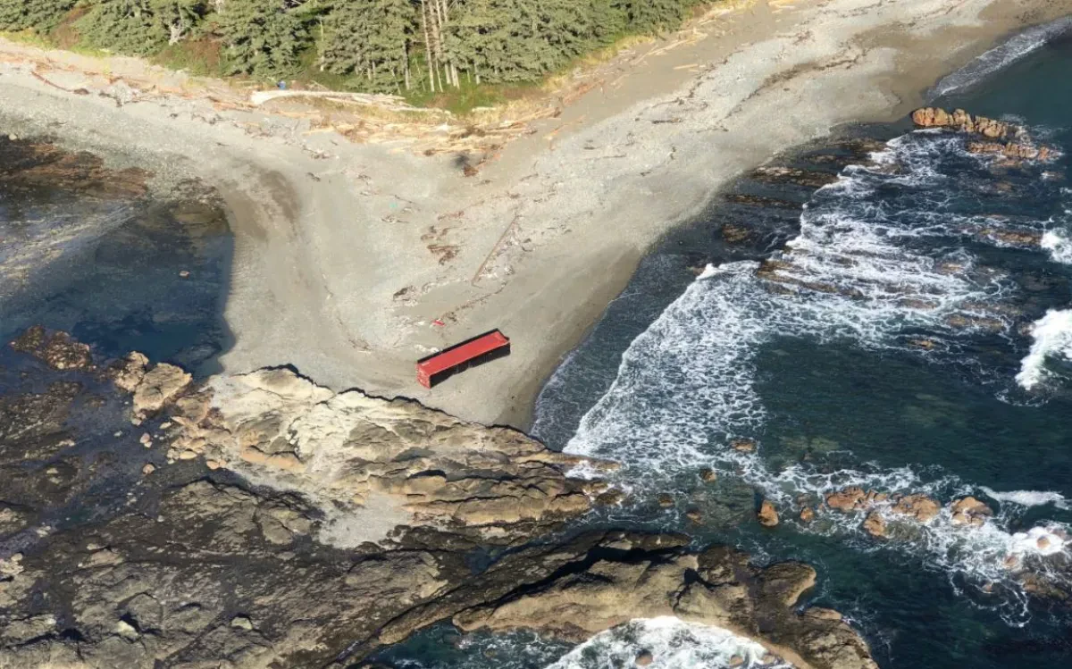 ZIM Kingston: Crews begin removing debris