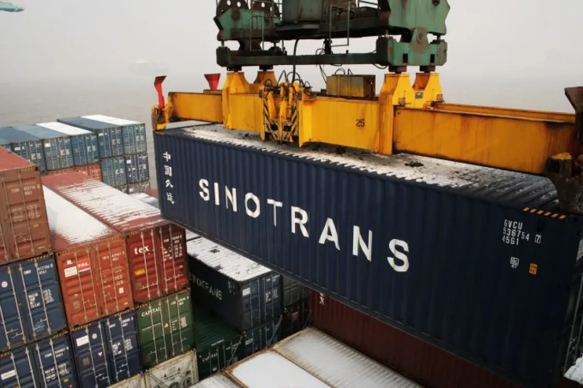 Sinotrans returns to Yangzijiang yard for another two 2,400 teu box ships